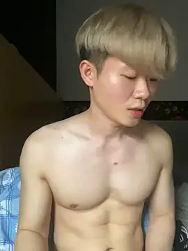 Snapshot of zachlee_69 chatting on November 12, 7:46 pm zachlee 69 online show from November 12, 7:46 pm