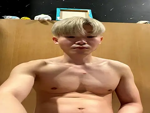 Snapshot of zachlee_69 chatting on December 1, 10:26 pm zachlee 69 online show from December 1, 10:26 pm