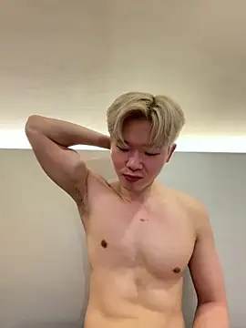 Snapshot of zachlee_69 chatting on February 28, 11:00 am zachlee 69 online show from February 28, 11:00 am