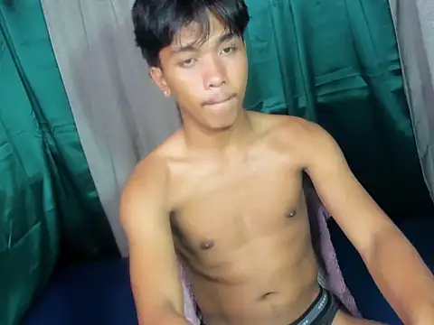 Snapshot of chris_hot_asian_loverboy chatting on March 8, 6:12 pm chris hot asian loverboy online show from March 8, 6:12 pm