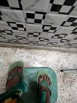 meenu bhabhi547 online show from October 19, 1:17 am