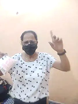 Snapshot of meenu_bhabhi547 chatting on February 24, 4:32 am meenu bhabhi547 online show from February 24, 4:32 am