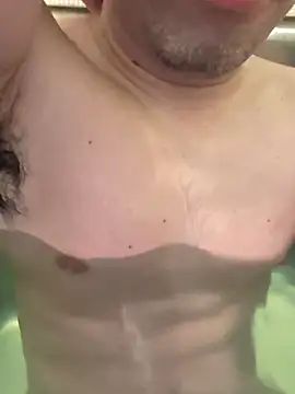 erosuke9 online show from December 20, 9:00 pm