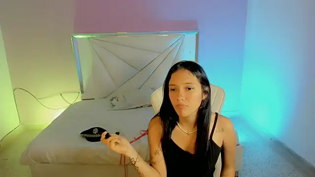 Snapshot of mishel_hott chatting on September 15, 8:20 pm mishel hott online show from September 15, 8:20 pm