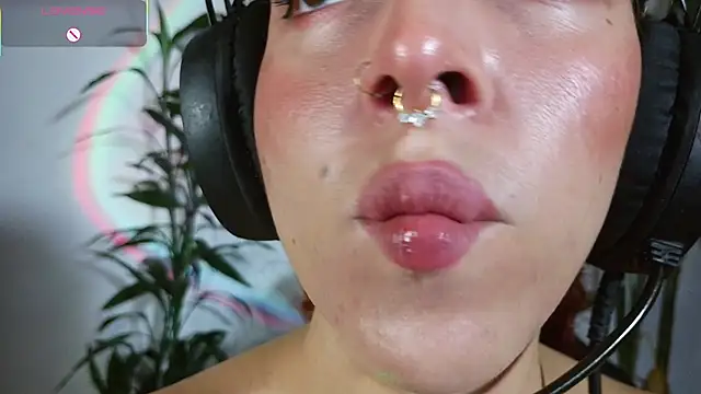 bri von dhara   online show from April 11, 8:57 pm