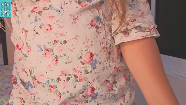 Aiilyn Ds online show from November 22, 6:34 am