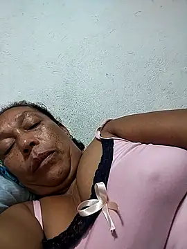 Naomi-Mature online show from September 24, 9:01 am