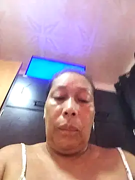 Naomi-Mature online show from November 14, 9:08 am