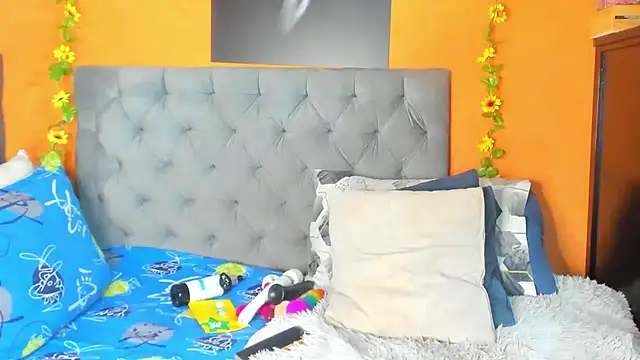 Snapshot of nahiroby_ebony chatting on July 21, 2:19 pm nahiroby ebony online show from July 21, 2:19 pm