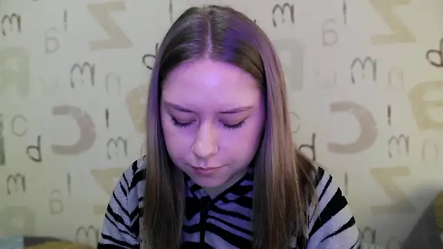 izabella g online show from January 13, 8:30 am