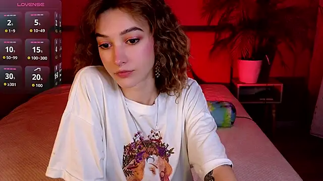 Snapshot of __grace__ chatting on September 17, 10:28 am   grace   online show from September 17, 10:28 am