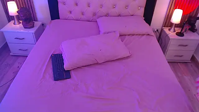 Red kytty6 online show from September 29, 8:02 pm