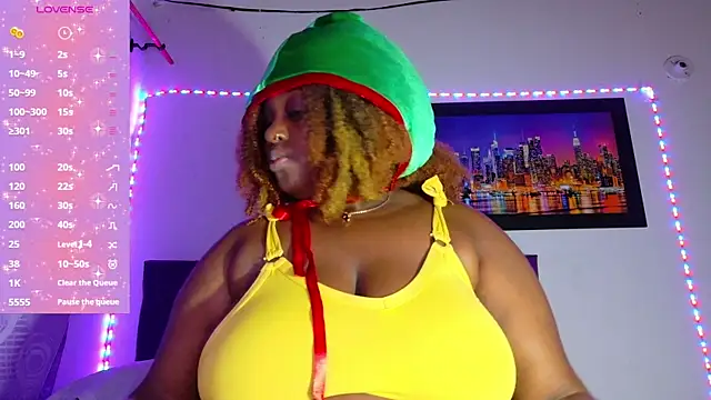 ebony NeighborMoans online show from March 18, 4:04 am