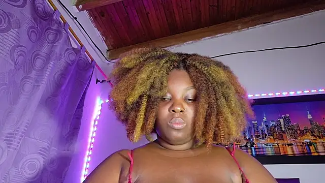 ebony NeighborMoans online show from March 27, 3:34 am