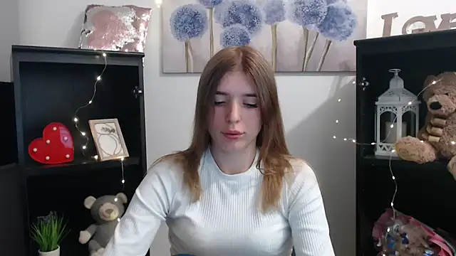 JuiceLips   online show from October 1, 2:12 pm