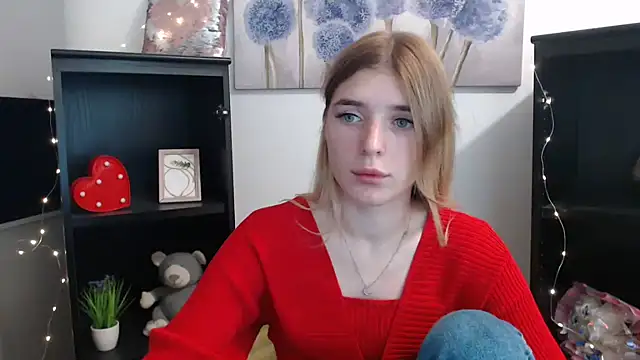 JuiceLips   online show from November 24, 5:01 pm