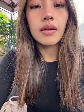 KloePink  online show from December 1, 1:38 pm