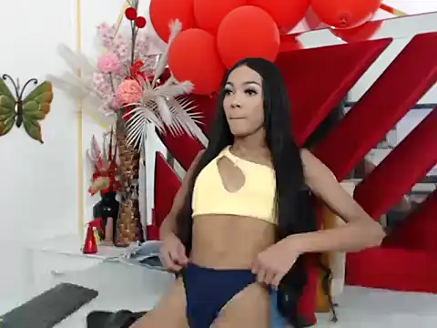 Snapshot of KathalinaSmit chatting on October 1, 9:21 pm KathalinaSmit online show from October 1, 9:21 pm