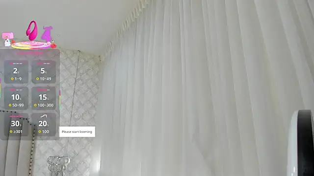 Snapshot of SkinnyGirl_28 chatting on February 20, 7:36 pm SkinnyGirl 28 online show from February 20, 7:36 pm