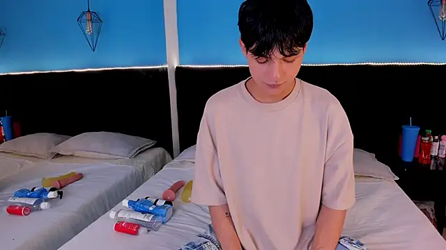 Snapshot of AleAurarashi chatting on September 11, 3:39 am AleAurarashi online show from September 11, 3:39 am