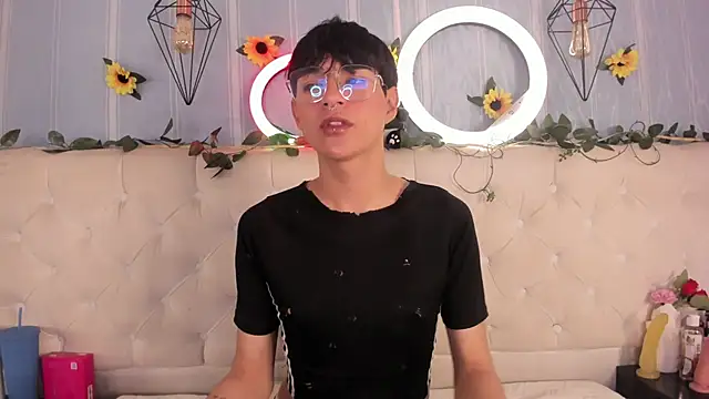 AleAurarashi online show from November 27, 4:14 am