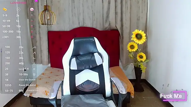 luisa  torres online show from February 18, 3:13 am