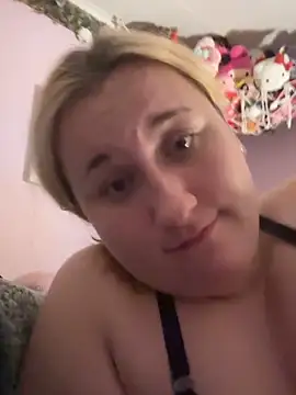 imawhorenslut19 online show from April 13, 3:34 am