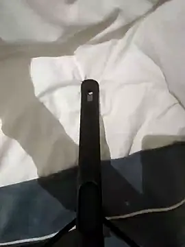 Snapshot of AAASuck chatting on October 24, 2:35 pm AAASuck online show from October 24, 2:35 pm