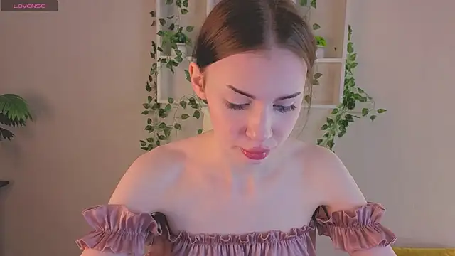 Jennie Hunter online show from December 2, 9:25 am