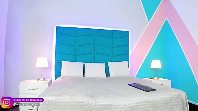 mara winters  online show from September 30, 11:48 am