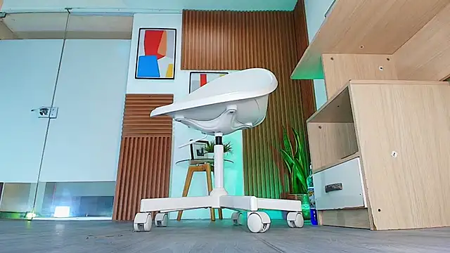 Snapshot of sweet_mile chatting on January 19, 12:09 pm sweet mile online show from January 19, 12:09 pm