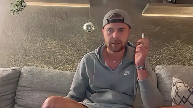 RioBlaze online show from November 18, 4:44 pm