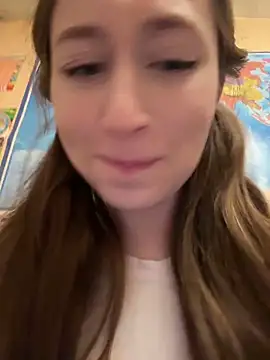 FroggyAnna online show from March 18, 5:05 pm