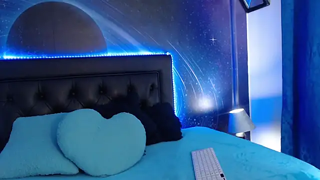 Snapshot of tiinaa_jouns chatting on November 5, 2:55 am tiinaa jouns online show from November 5, 2:55 am