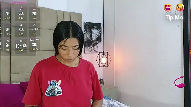 Snapshot of ALONDRAA_BROWN chatting on October 23, 1:10 pm ALONDRAA BROWN online show from October 23, 1:10 pm