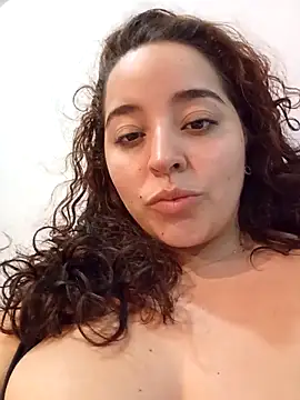 Snapshot of LoanaSantos chatting on September 23, 4:04 am LoanaSantos online show from September 23, 4:04 am