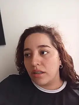 Snapshot of LoanaSantos chatting on December 18, 9:10 pm LoanaSantos online show from December 18, 9:10 pm