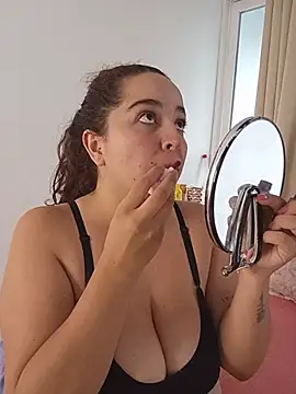 LoanaSantos online show from August 5, 10:01 pm