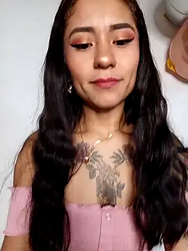 Liahdiaz  online show from November 13, 3:22 pm