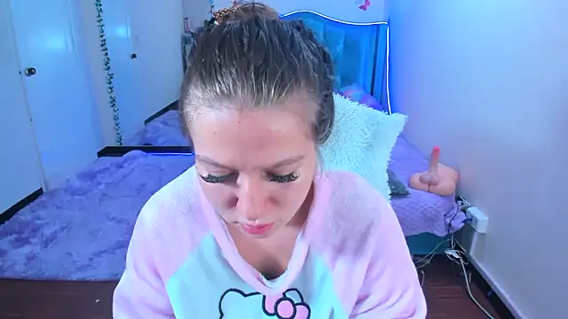 Luna Analya online show from October 3, 12:35 pm