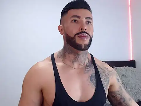 andrea de lucaa online show from October 4, 3:48 am