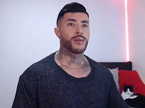 andrea de lucaa online show from November 25, 2:22 am