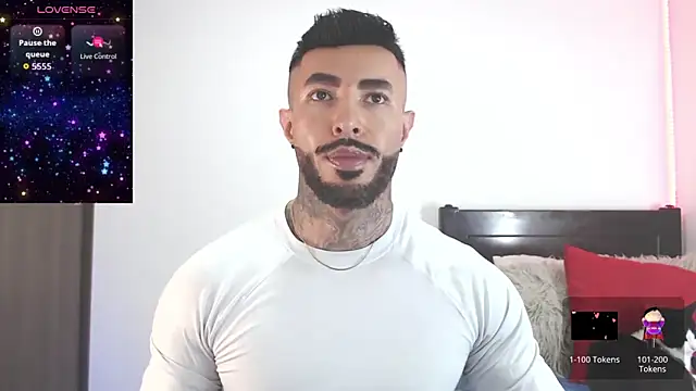 andrea de lucaa online show from March 25, 2:39 am