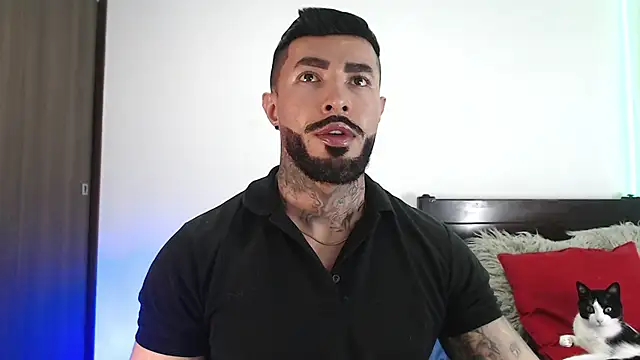 andrea de lucaa online show from April 10, 3:56 am