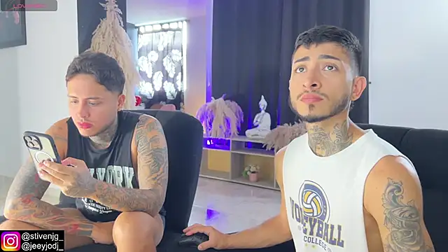 tattoguys cums online show from November 5, 9:26 pm