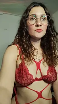 Snapshot of lindasyt chatting on April 23, 9:50 pm lindasyt online show from April 23, 9:50 pm