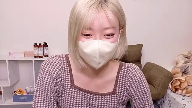 Nana  ch online show from June 9, 12:28 pm