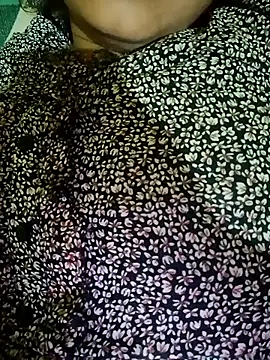 Snapshot of Komal-741 chatting on October 21, 5:35 pm Komal-741 online show from October 21, 5:35 pm