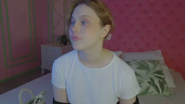 CaitlinSugar online show from May 25, 4:18 am