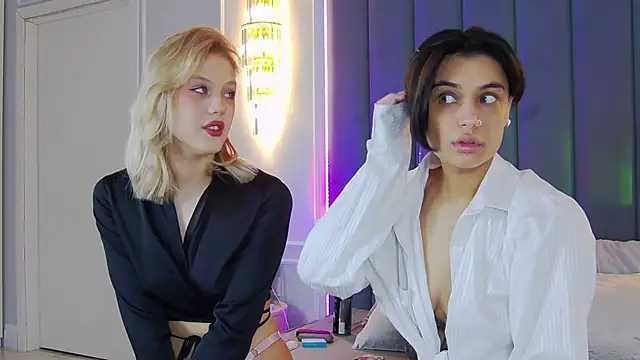 VioletAsh online show from October 5, 4:33 am